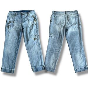 Time and Tru Light Blue Embroidered Boyfriend Jeans